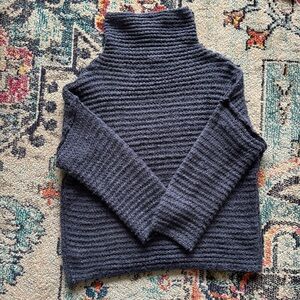 Aerie navy blue turtleneck sweater